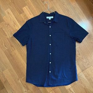 ***SOLD*** OLD NAVY SHORT SLEEVE BUTTON UP SHIRT LT